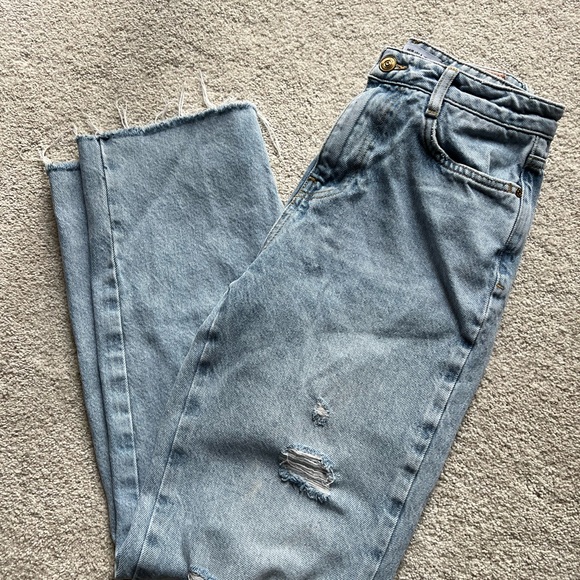 Zara Denim - Zara Women's Distressed Blue Jeans